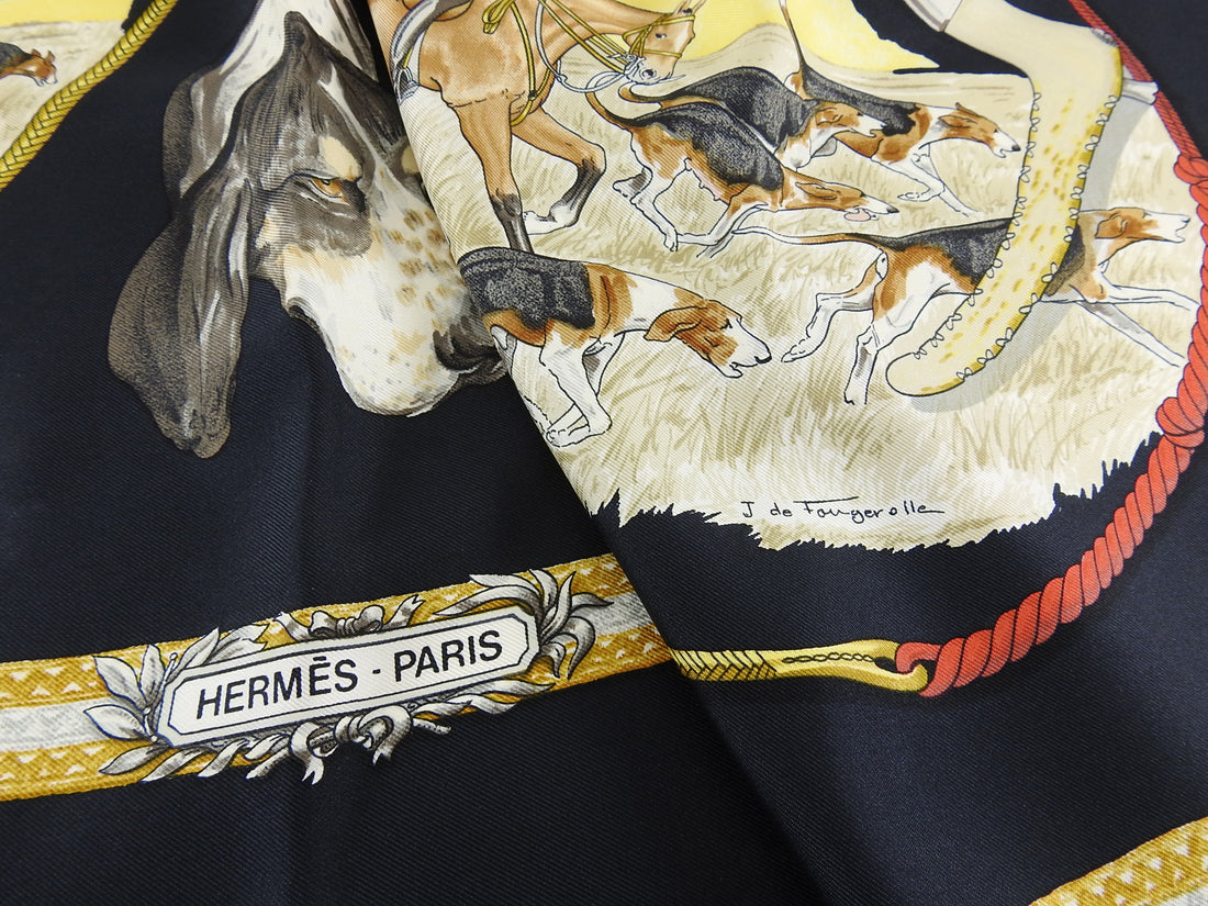 Hermes Le Laisser Courre Black Hunting Dogs 90cm Silk Scarf