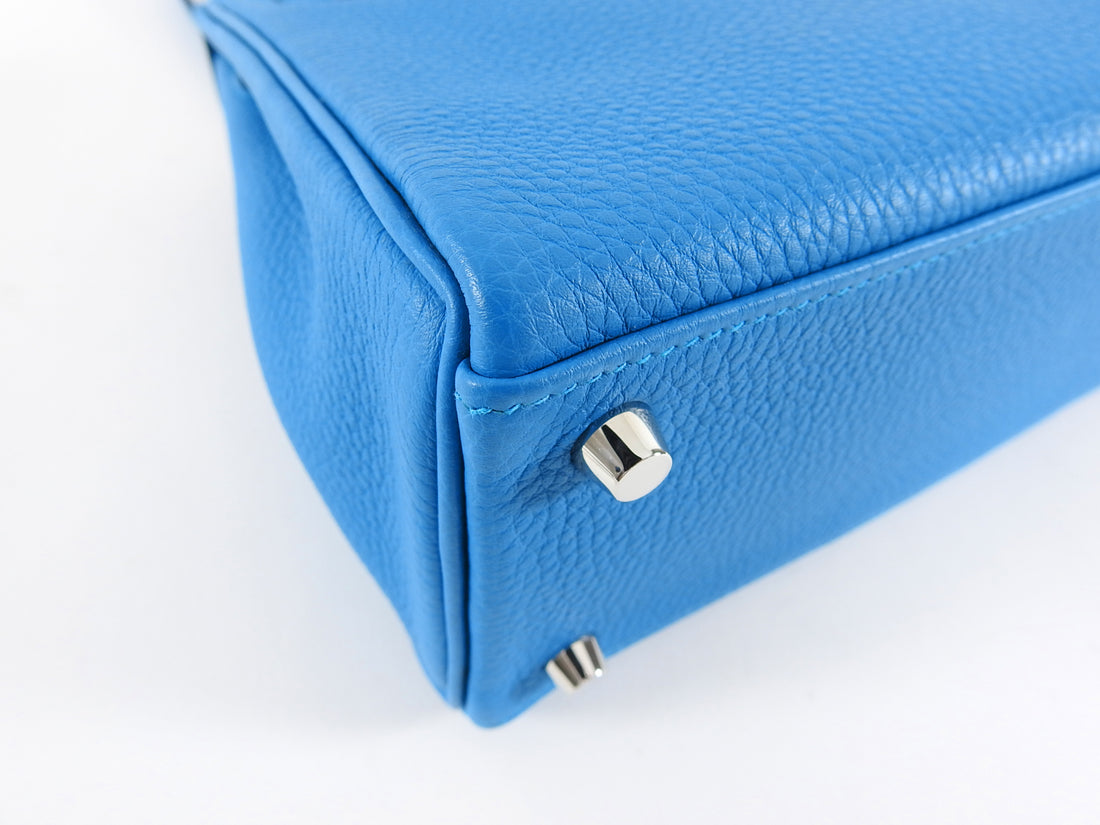 Hermès 25cm Kelly Sellier, Bleu de Prusse Box Leather, Palladium Hardware, 2020/D 💙 #priveporter #hermes #kelly25 #bleudeprusse #birkin
