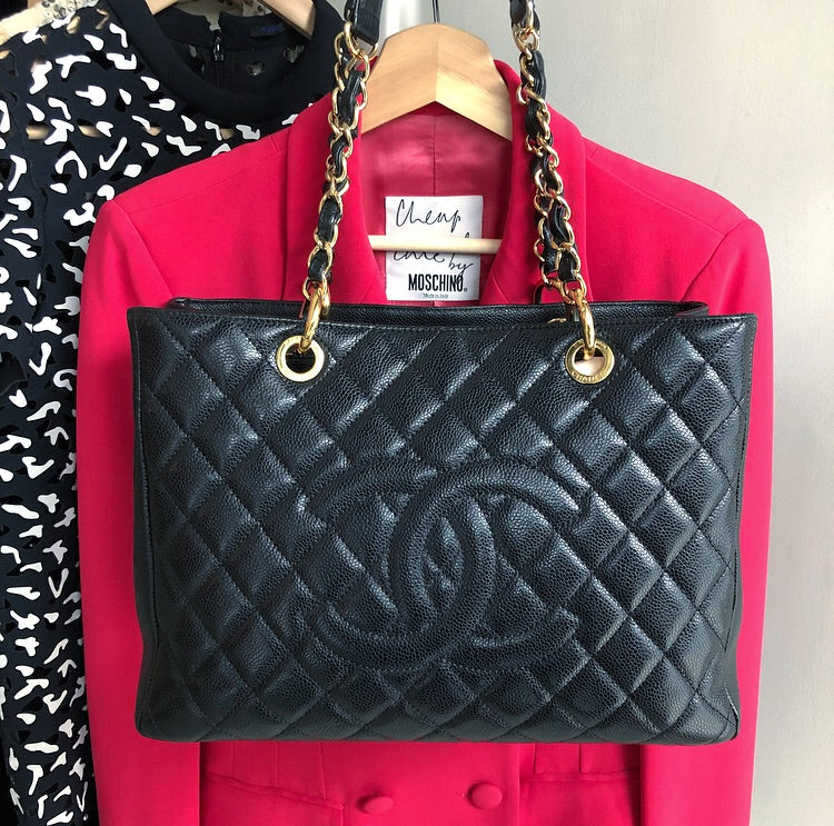 SOLD/LAYAWAY💕 Chanel Black Caviar GST Gold Hardware. Series 17xxxxxx. Made  in Italy. With authenticity card, care card & certificate of authenticity