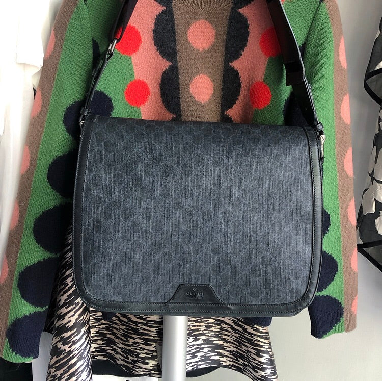 Gucci GG Supreme Black Messenger Computer Bag