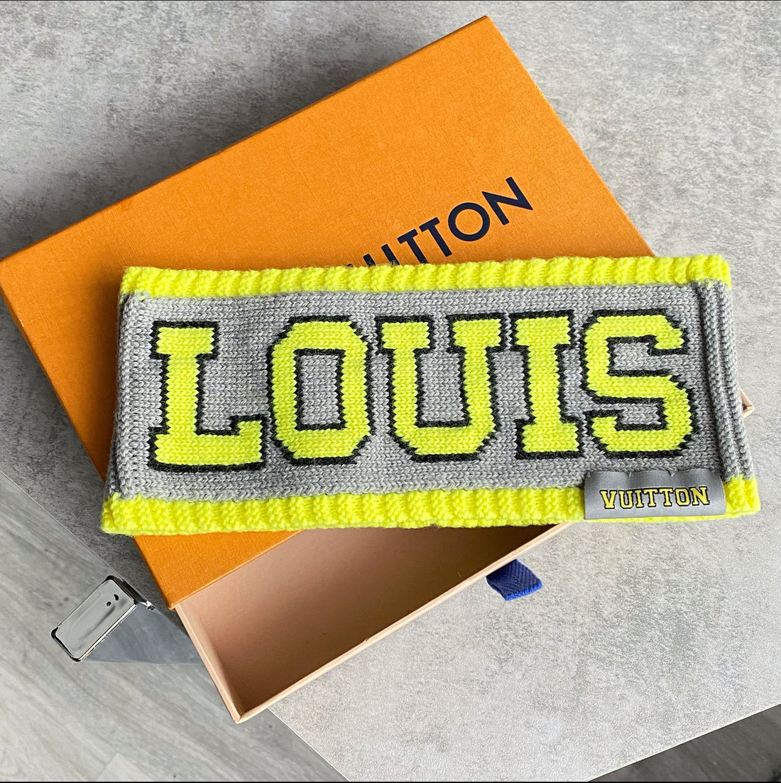 Louis Vuitton Fluo Louis Headband - Grey Hats, Accessories - LOU238309
