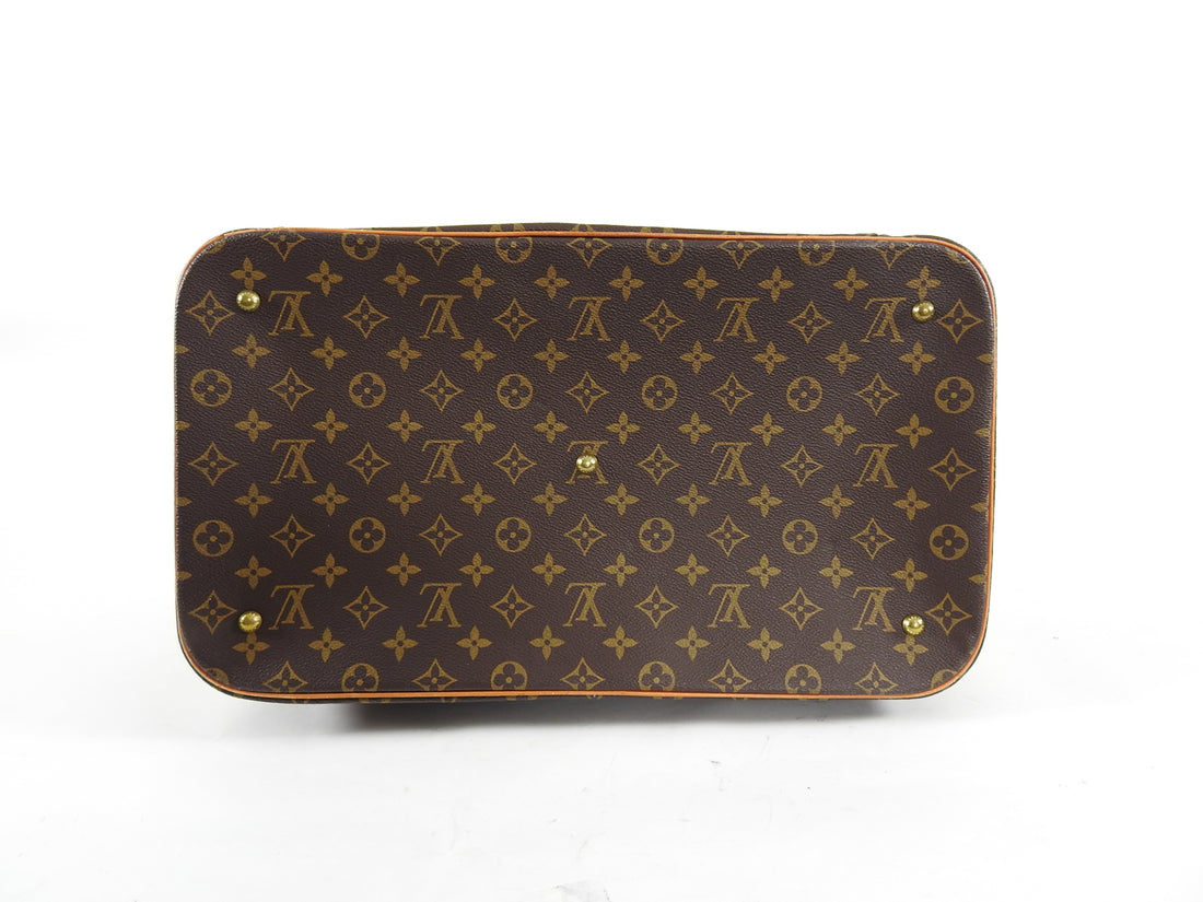 Vintage Louis Vuitton Sac bag. Available now at www.Bleuvi…