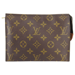 Louis Vuitton Monogram Toiletry Pouch 19 Poche Toilette Cosmetic Case  16lv24 For Sale at 1stDibs