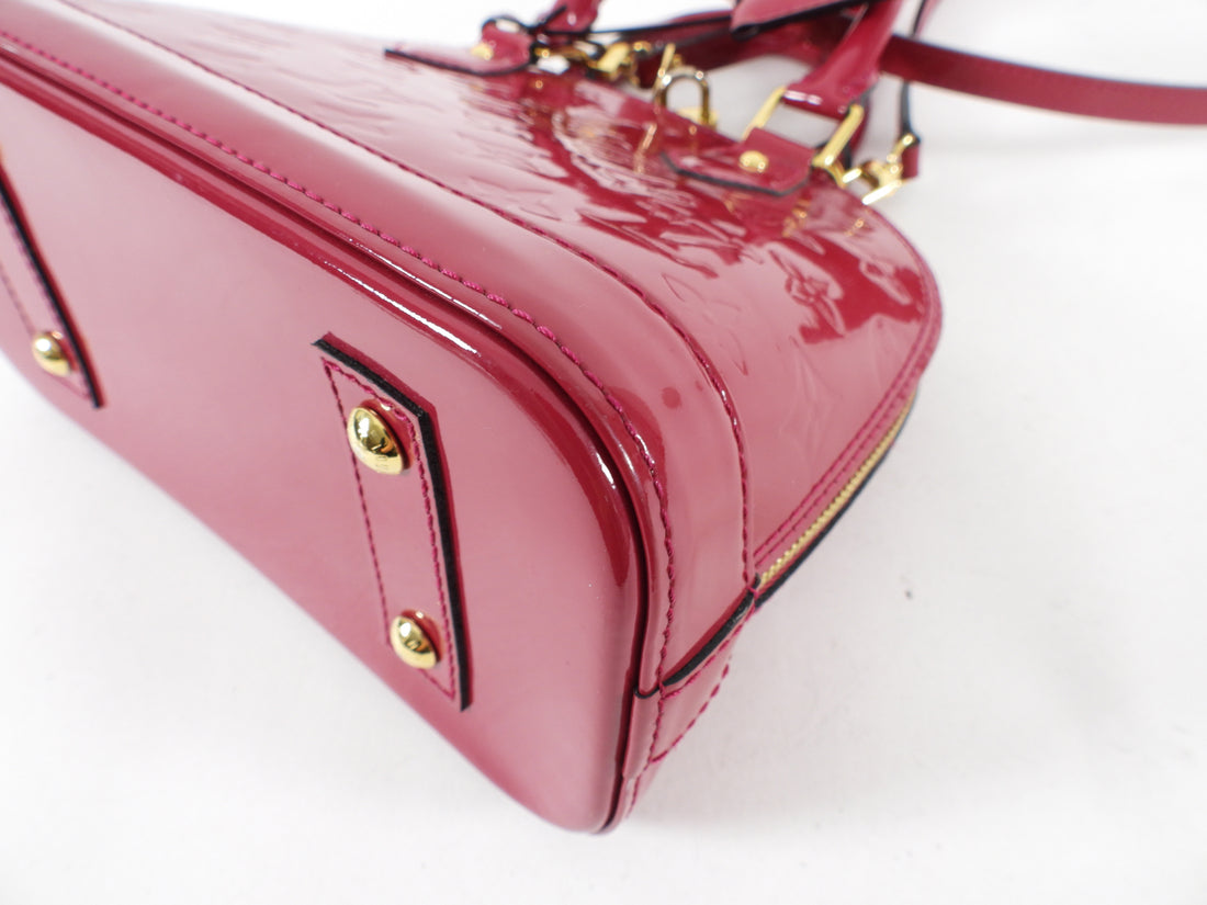 ❤new arrival❤ Name: Alma BB Pink Vernis Crossbody Bag . SKU