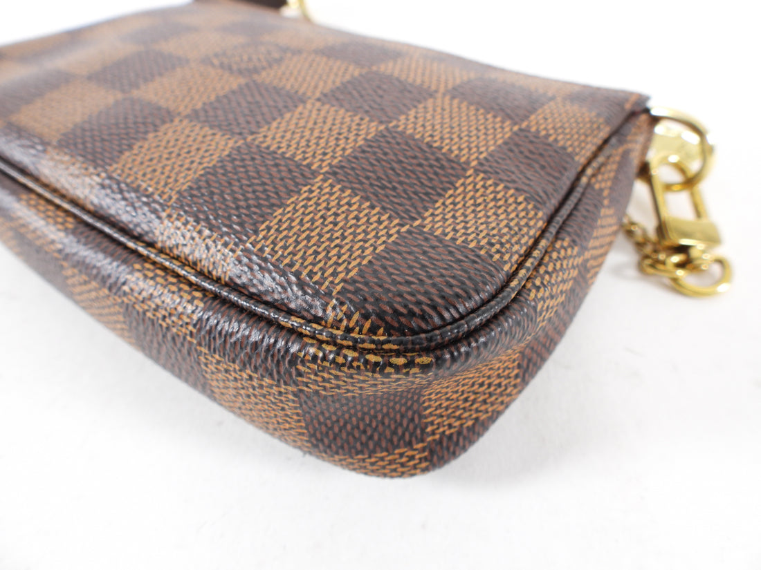 Louis Vuitton Damier Ebene Mini Pochette Accessoires Bag – I MISS YOU  VINTAGE