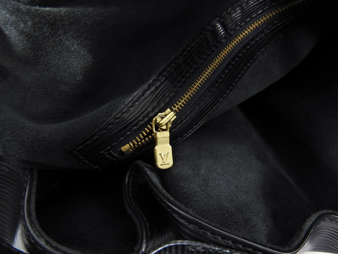 Louis Vuitton Black Epi Randonne GM Drawstring Bag