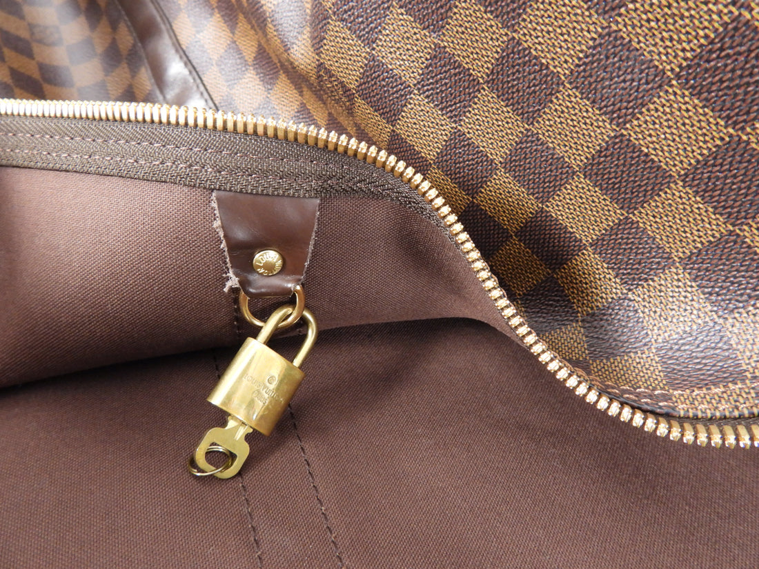 Louis Vuitton Waterproof Keepall Bandouliere 55 Duffle Bag with Strap 5lv62  at 1stDibs