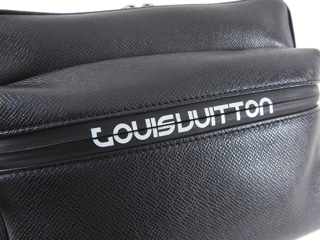 Louis Vuitton Spring 2018 Kim Jones Black Leather Messenger Bag