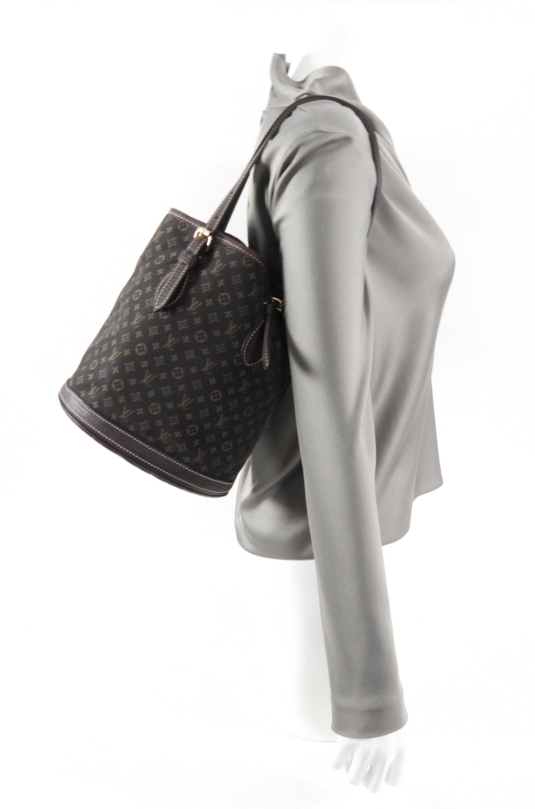 Louis Vuitton Burgundy Monogram Canvas Mini Lin Noelie Bucket Bag, myGemma, DE
