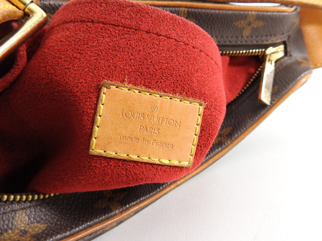 Louis Vuitton Monogram Croissant MM Brown Cloth ref.103793 - Joli Closet