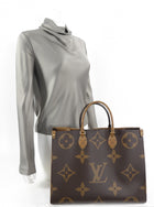Louis Vuitton Monogram Giant Jungle OnTheGo GM - Black Totes, Handbags -  LOU740299