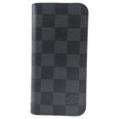 LOUIS VUITTON, cases for Ipad and Iphone 4 in damier graphite. - Bukowskis