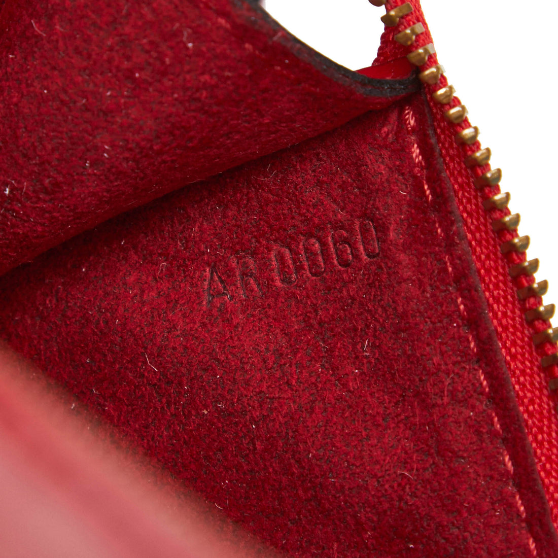 Louis Vuitton Pochette Epi Castilian Red M52947 – Timeless Vintage