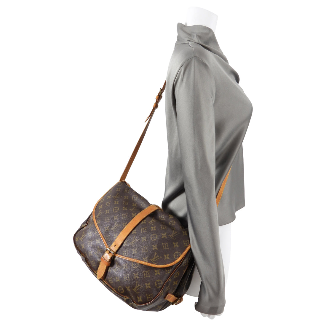 Louis Vuitton Saumur 35 Brown Cloth ref.471877 - Joli Closet