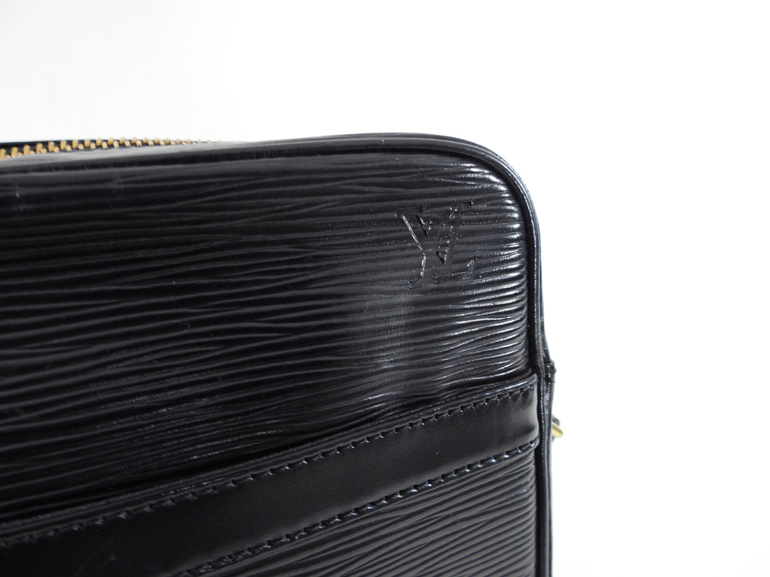 Louis Vuitton Black Epi Leather Noir Trocadero 24 Crossbody Bag 921lv5 –  Bagriculture