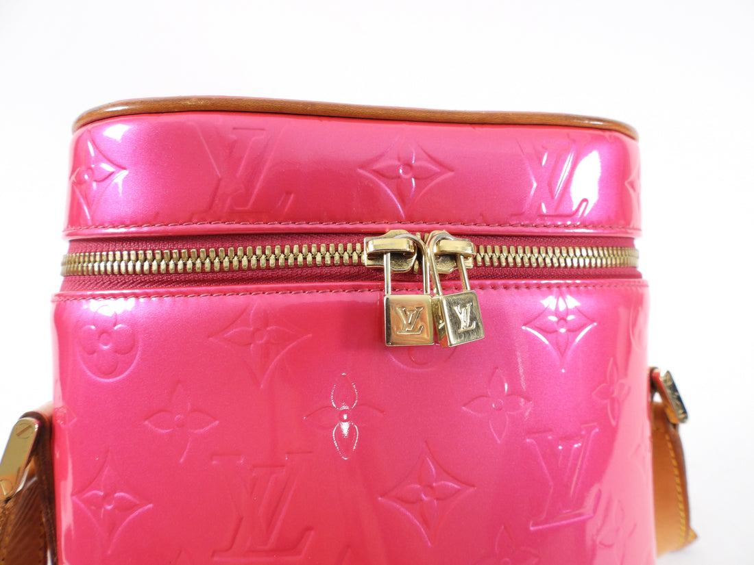 Sullivan patent leather crossbody bag Louis Vuitton Pink in Patent