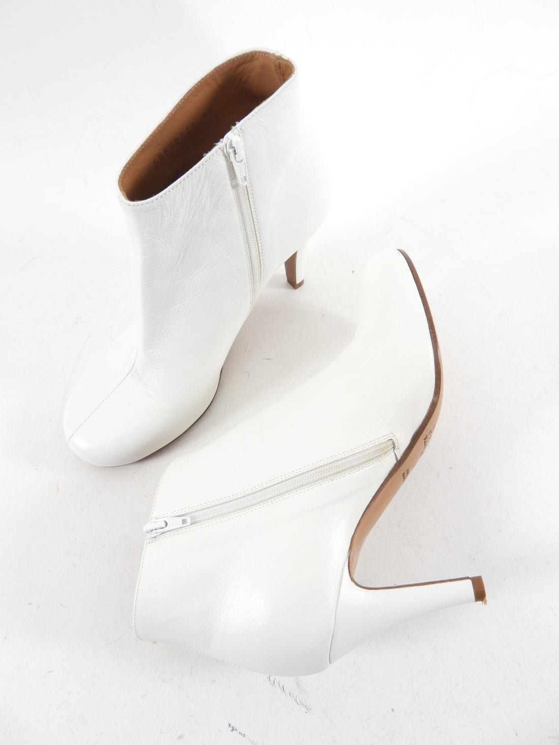 Maison Margiela White Leather Ankle Boots - 38