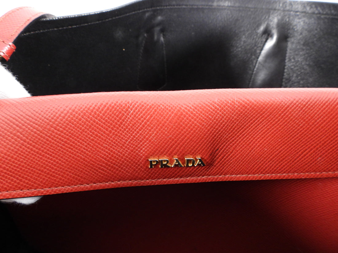 2010 Prada Red Saffiano Leather Twin Tote at 1stDibs  prada bag 2010,  saffiano leather meaning, prada double bag