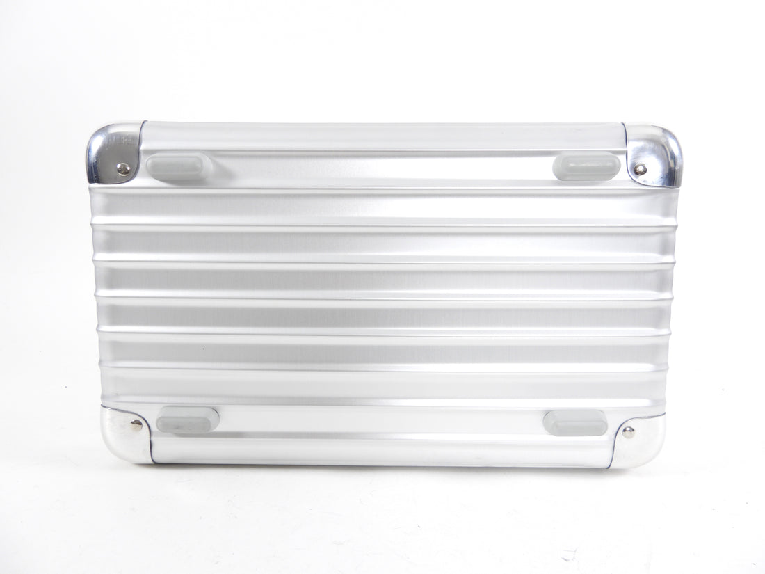 Rimowa Silver Classic Flight Beauty Case – I MISS YOU VINTAGE