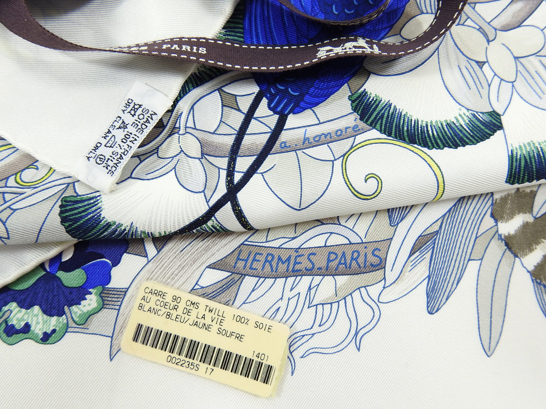 Hermes Au Coeur de la Vie Silk Twill 90cm Scarf in Box