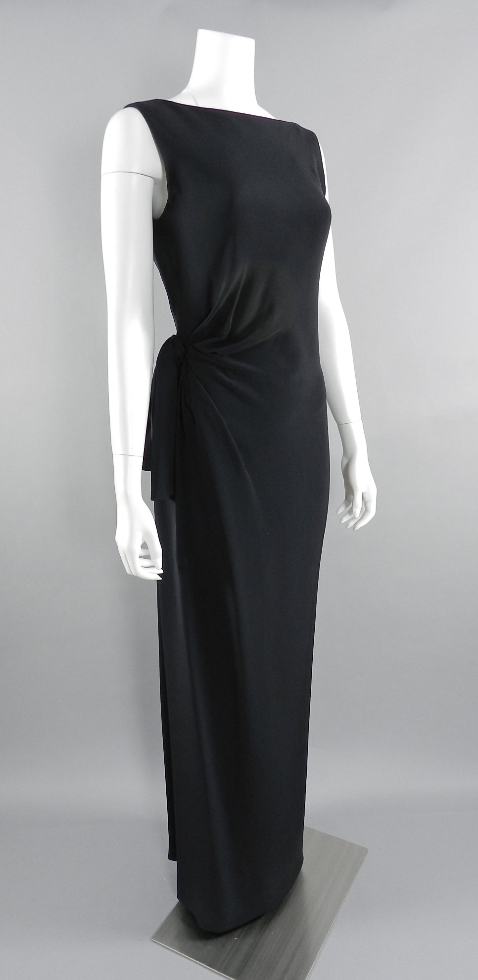 Yves Saint Laurent Vintage AW 1998 Haute Couture Black Low Back Evenin I MISS YOU VINTAGE Yves Saint Laurent Vintage AW 1998 Haute Couture Black Low Back Evenin I MISS YOU VINTAGE